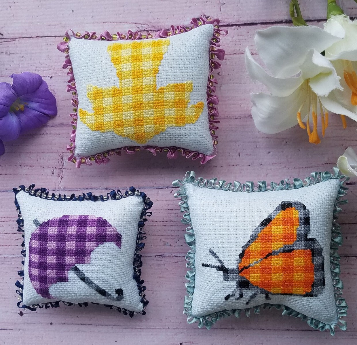 KEB Studio Creations Plaid Spring Cross Stitch Pattern